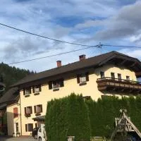 Ferienwohnung Stabentheiner, hotel a Simmerlach
