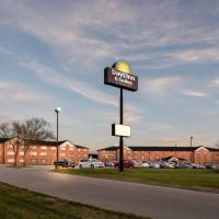 Days Inn & Suites by Wyndham Des Moines Airport、デモインにあるデモイン国際空港 - DSMの周辺ホテル