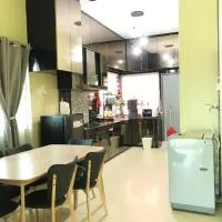 Fidaiy Homestay, hotel in Teronoh