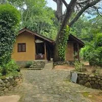 Nature Hub Econ Lodging、Koslandaのホテル