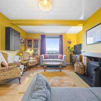 Beinn View 3 Bedroom House - Sea View - Ardersier, hotel perto de Aeroporto de Inverness - INV, Ardersier