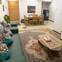 Gulposh homestay -Modern rooms cozy ambience, hotel pobl&iacute;ž Mezin&aacute;rodn&iacute; leti&scaron;tě Sheikh Ul Alam - SXR, &Scaron;r&iacute;nagar