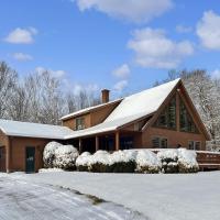 Beechwood Home Brought to you by GetAway Vacations, hotel cerca de Aeropuerto de Rutland State - RUT, Rutland