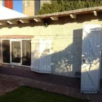 Miramar a 3 cuadras del mar y a 3 cuadras de la peatonal, hotell i Miramar