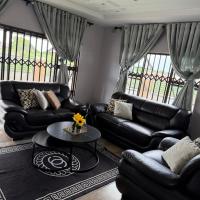 Knovi Guesthouse, hotel cerca de Aeropuerto de Bulawayo - BUQ, Bulawayo