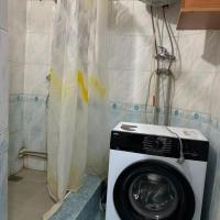 По суточно квартиры, hotel cerca de Aeropuerto Internacional de Manas - BSZ, Georgīevka