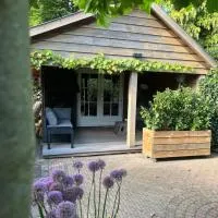 Het Houten Huis، فندق في هيردين