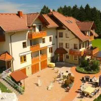 Gästehaus Karoline, hotelli kohteessa Oberaichwald