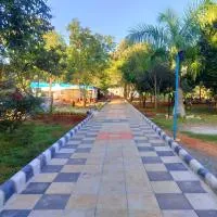 GlassHouse by Cloud9Villa Resorts, khách sạn ở Yelagiri