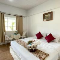 Chermonn&eacute; House เฌอมอญ, &xi;&epsilon;&nu;&omicron;&delta;&omicron;&chi;&epsilon;ί&omicron; &kappa;&omicron;&nu;&tau;ά &sigma;&tau;&omicron; Betong Airport - BTZ, Ban Komo Chet