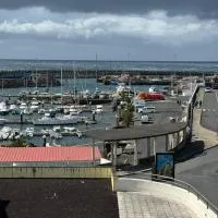 Top floor Marina Duplex, hotel v destinaci Vila Franca do Campo