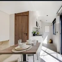 Tinny House, hotel in Offemont