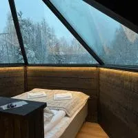 Shaman Village - Resort & Glass Igloos – hotel w mieście Rovaniemi