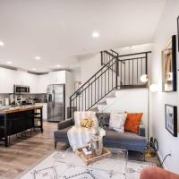 Brand New 3B2B Designer Home near SeaTac, hotel near Boeing Field/King County International Airport - BFI, Seattle