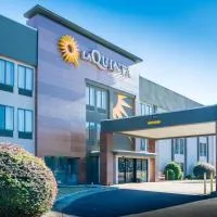 La Quinta Inn & Suites by Wyndham Fayetteville I-95, hotel u gradu 'Fayetteville'