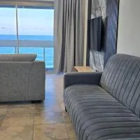 Stella Maris Apartment 148, hotel in Amanzimtoti