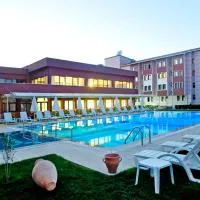Crystal Kaymakli Hotel & Spa – hotel w mieście Kaymaklı