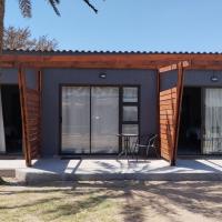 Unit 7 Dinas Accommodation Oranjemund, hotel cerca de Aeropuerto de Oranjemund - OMD, Oranjemund