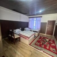 Maitreya Homestay, отель рядом с аэропортом Yongphulla Airport - YON в городе Таванг