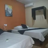 Hotel El Cocobolo Food&Rest Room 3 B&B WiFi AC Pkg Free Swimmingpool, hotel di Liberia