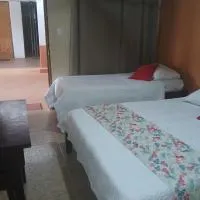 Hotel El Cocobolo Food&Rest Room 4 B&B WiFi AC Pkg Free Swimmingpool, hotel di Liberia