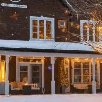 Le 900 Tremblant Inn Café and Bistro, hotel em Mont-Tremblant