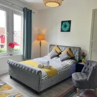Entire Apartment with Self Check-In & Free Parking、ファイフのホテル