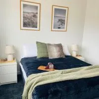 The Riverbank Suites, Central, New, Facilities，Collie的飯店