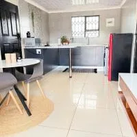 Latifahs Home, hotel in Rustenburg