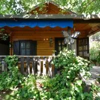 L'Vinia Charming Rural House، فندق في Padul