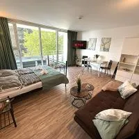 Cozy Studio Bayerwald Apartment am Waldrand NETFLIX POOL SAUNA - ALPENBLICK, Hotel in Freyung