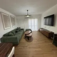 אורנים โรงแรมในมิตซ์เปรามอน