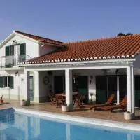 casa delbon guest house، فندق في ألخيزور