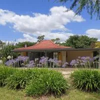 Grandvista Cottage, hotel en Yering