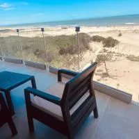 Dto frente al mar en Northbeach, מלון בCosta Esmeralda