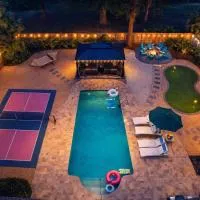 Heated Pool•Pickleball•Sauna•Golf•Arcade•Karaoke, hotell i Seminole