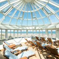Strand-Hotel Hübner, hotel em Warnemünde