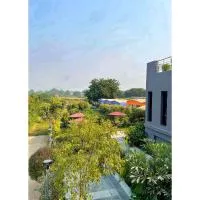 The VIA VARANASI Resort, hotel di Varanasi