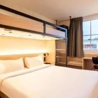 Kyriad ECO - Suresnes - La Defense, hotel in Suresnes