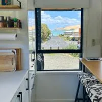Beach view studio 337, hótel í Omapere