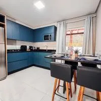 Casa Nova e Completa | 2 Suítes com Ar | Área Gourmet | 2 Vagas، فندق في بروسك