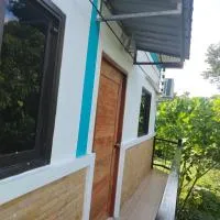 D'nyna guesthouses at Kantiang Bay3, хотел в Ko Bu Bu