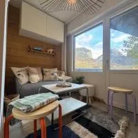 Charming studio with balcony, Hotel in Samoëns