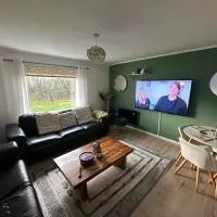 3 bedroom apartment, готель у місті Камбернолд