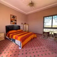 Dar Tiniri - Guest House - Zagora, hotel v mestu Arhla Ou Drar