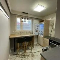 PrawieJakNaZamku - Apartament Osiedle 3 Maja, hotel di Łańcut
