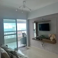 Apartamento beira da praia, hotell i Mongaguá