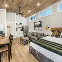 Carolina Camp Cedar, khách sạn ở Pickens