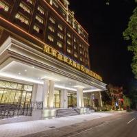 Royal Gold Hotel, hotel in Fengshan, Kaohsiung