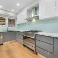 Lovely Duplex in Cabramatta West 4 bedrooms, hotel in Cabramatta Station